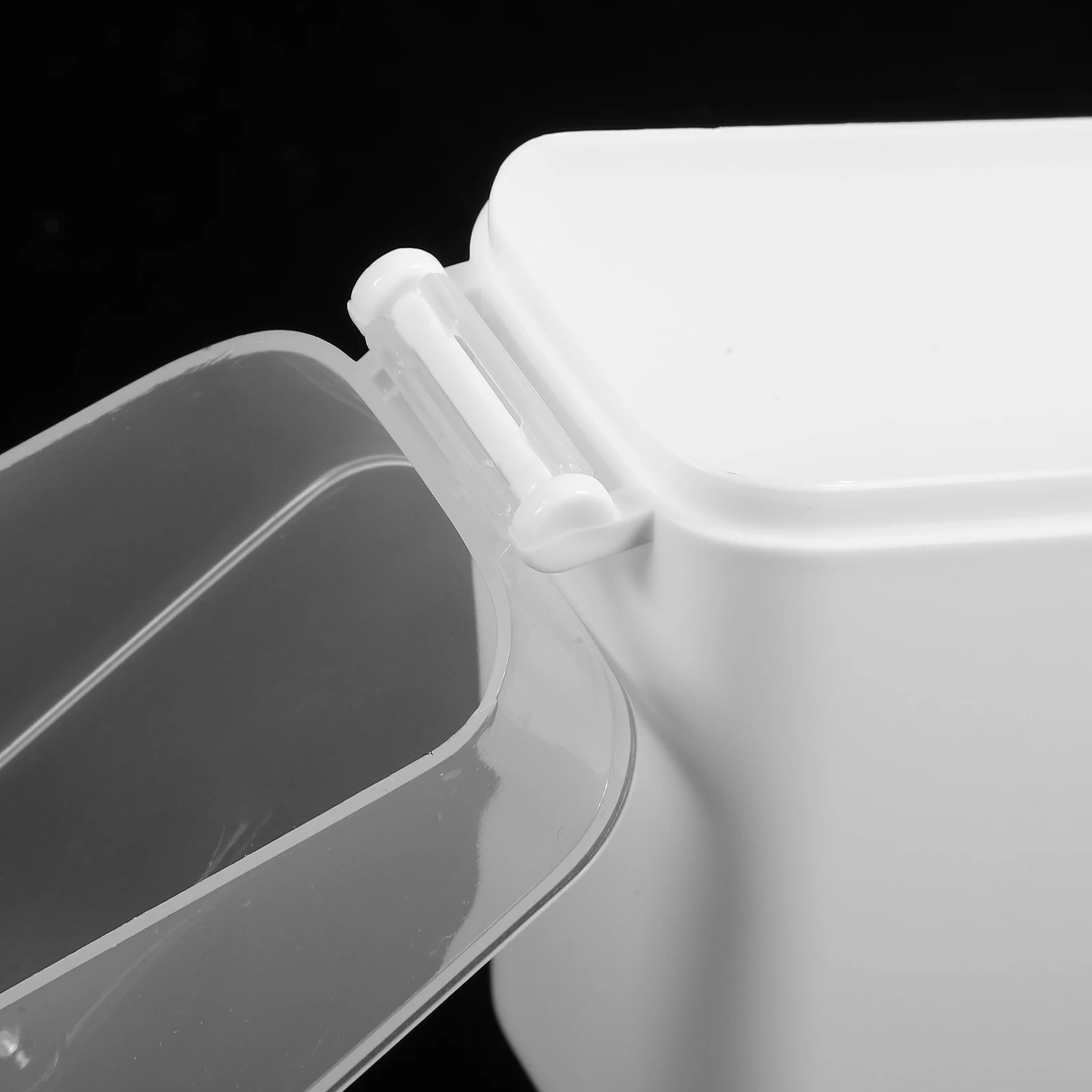

Stylish Container For Refrigerator Clamshell Lid Fresh Food Box Household Kitchen Supplies Butter Slices Holder Fridge Storage