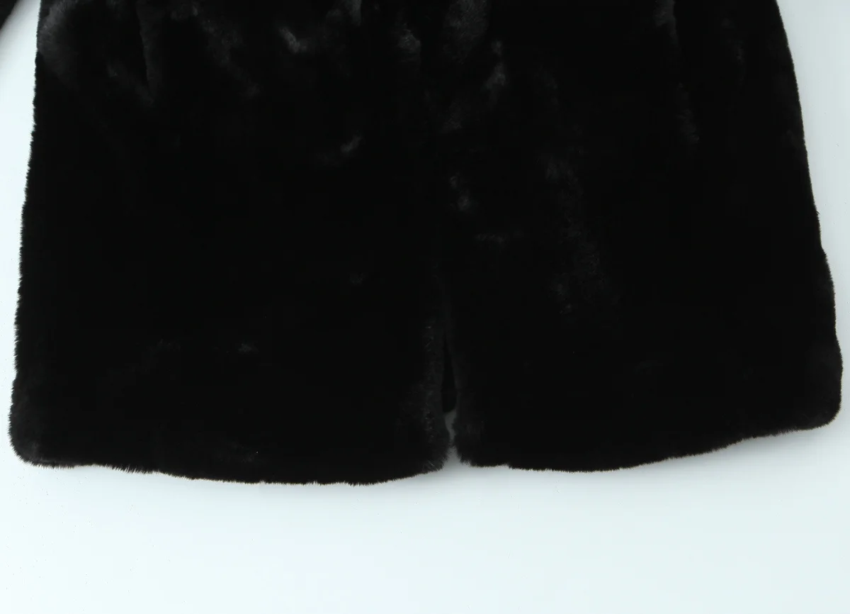 2025 Winter Neue Damen Casual Modische Vielseitige Elegante Kunstpelz Mittellange Revers Langarm Mantel