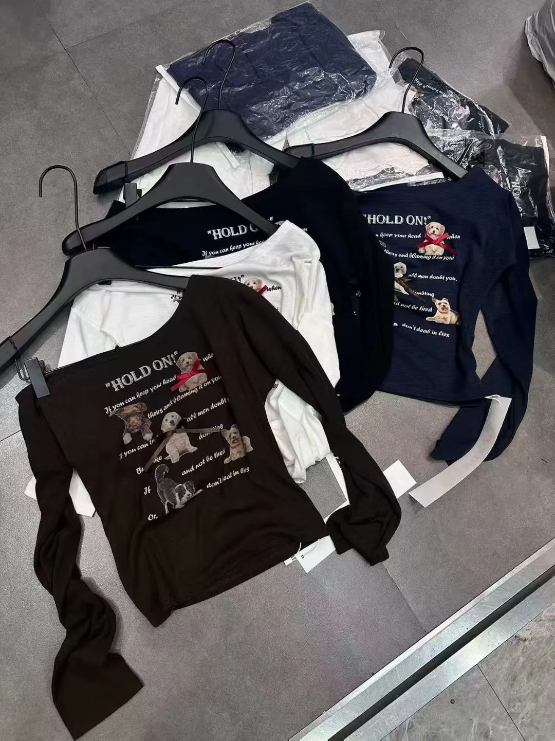 الكورية Sle طويلة Sve الكتف عارية تي شيرت المرأة أعلى عقدة طباعة غير المتكافئة طوق تنفس القطن Crewne #2