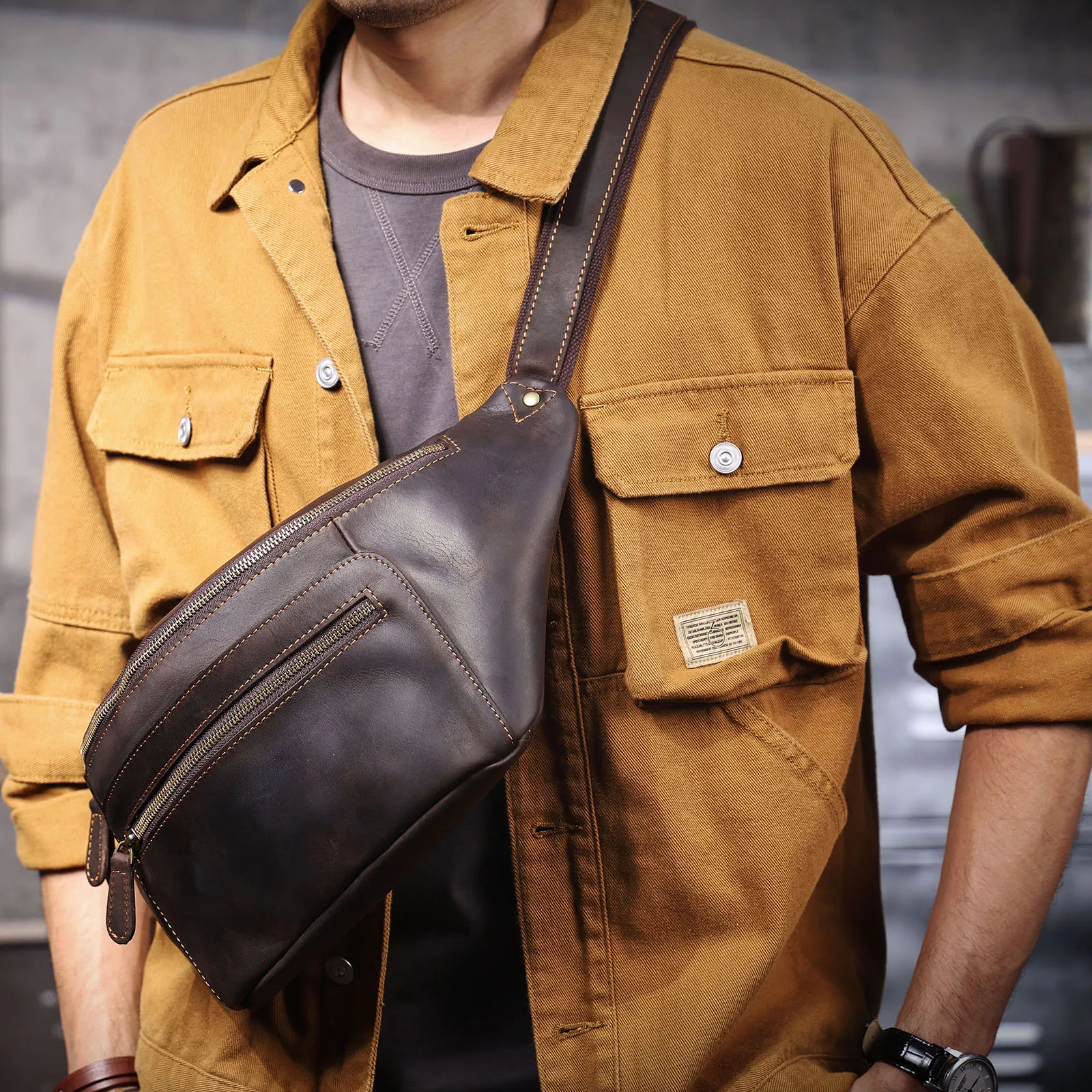 S.WORKER Vintage Brusttasche aus echtem Leder für Herren, Vintage, langlebige Brusttasche, Umhängetasche für Herren, Geschenk für Weihnachten – Detail 6