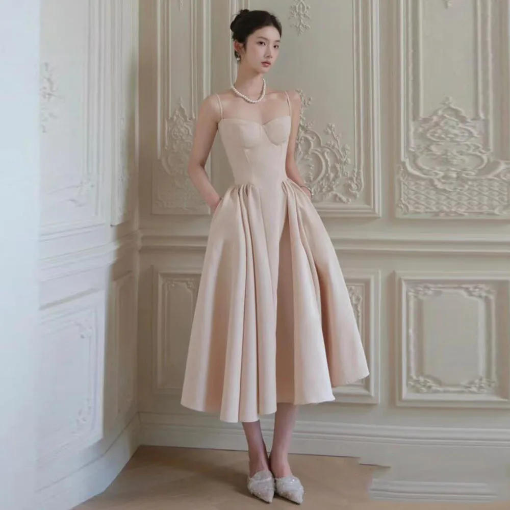 الوردي حفلة موسيقية فساتين السباغيتي حزام مناسبة رسمية عالية الجودة مأدبة المشاهير بلا أكمام فساتين الإناث الطية الكلاسيكية