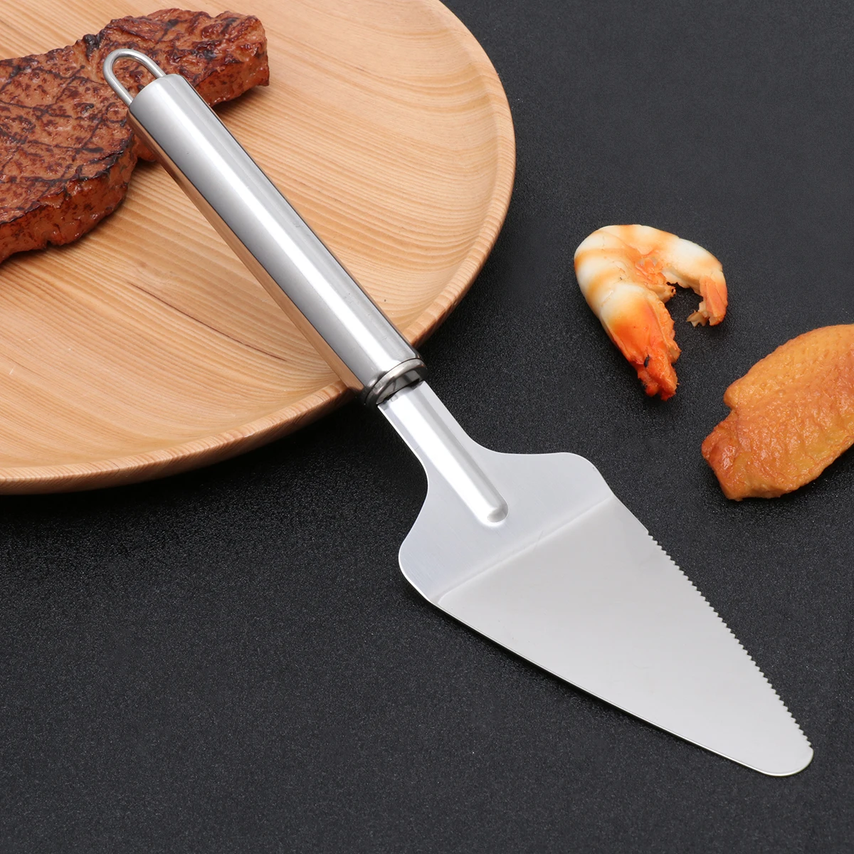 

Stainless Steel Cake Shovel Pizza Spatula Baking Tool Serrated Blade Suitable for Pies Quiches Pastries Easy Clean Dishwasher
