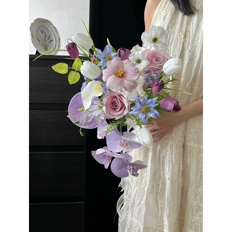 

Purple waterfall bouquet simulated flower fake flower bride wedding engagement certificate