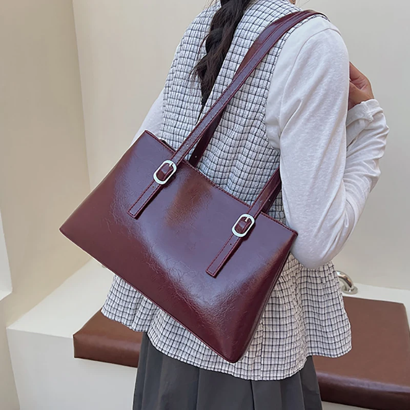 

Korean Style Large Capacity Shoulder Bag For Women Trendy Pu Leather Casual Handbags 2025 Fashion Buckle Shopping Tote Bags