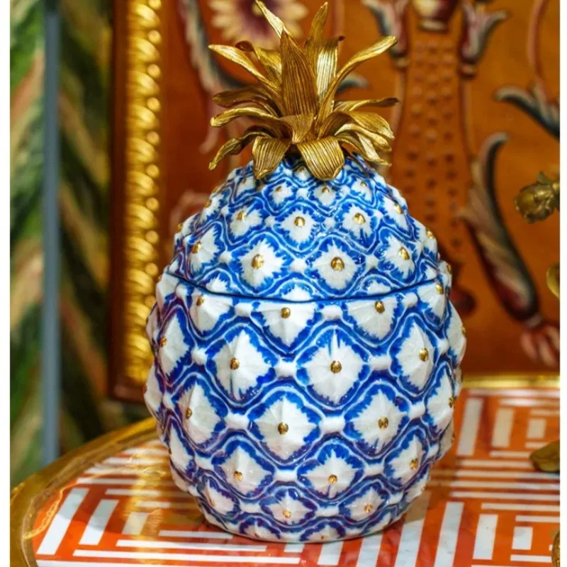 New Chinese Style Blue and White Pineapple Vase Storage Jar Ceramic Ornaments Creative Home Decor Storage Supplies