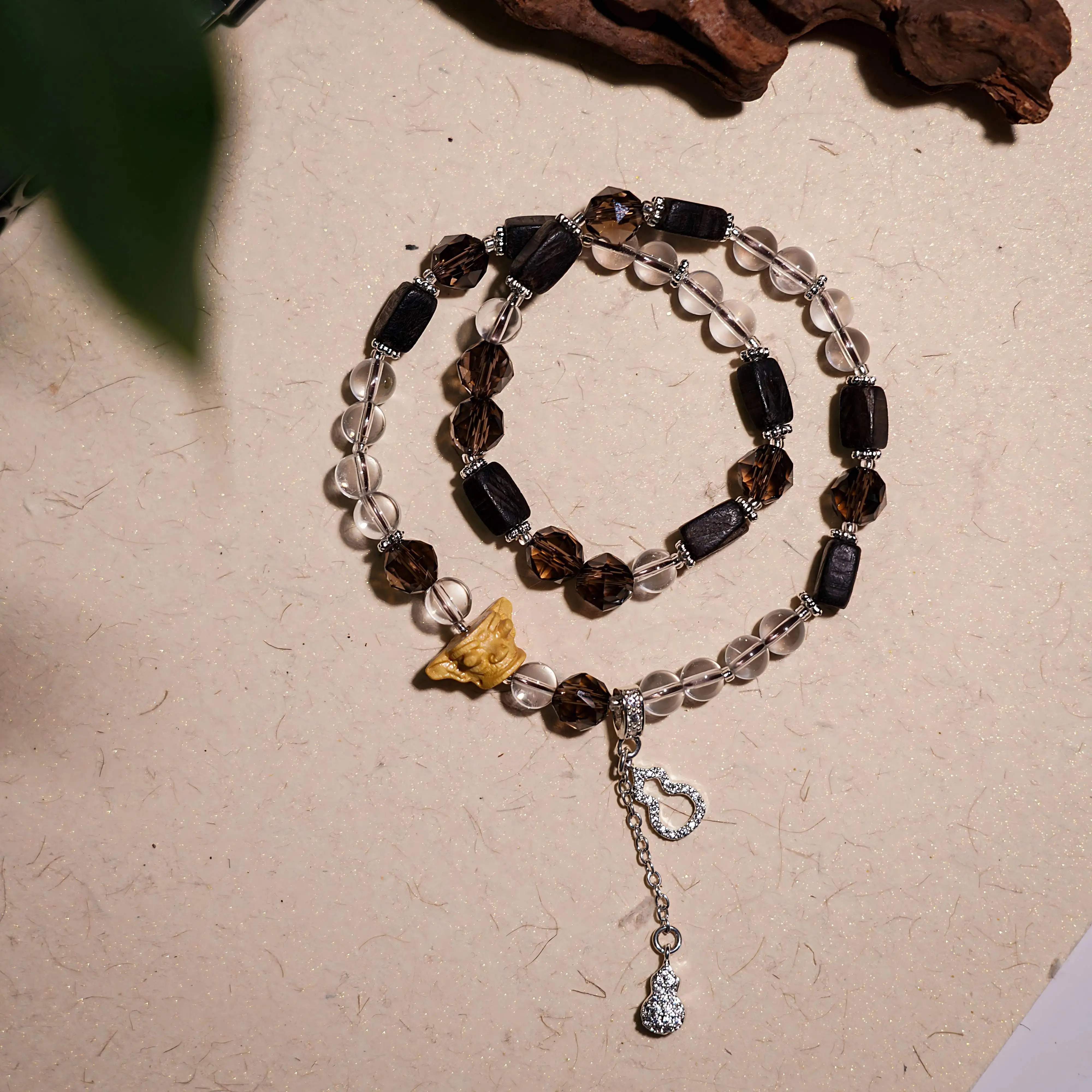 مجموعة ثلاث نجوم مكونة من جزأين