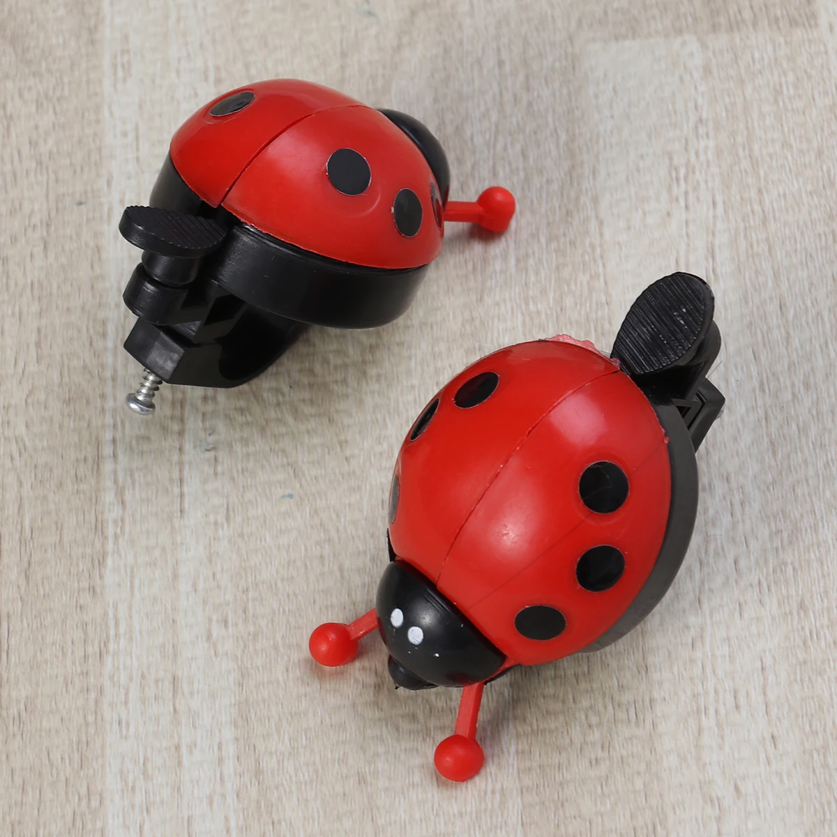 

2Pcs Durable Bike Ladybug Bells Cycling Handlebar Sound Horn Easy Install Cute Chrysanthemum Red Bike Ladybug Bells