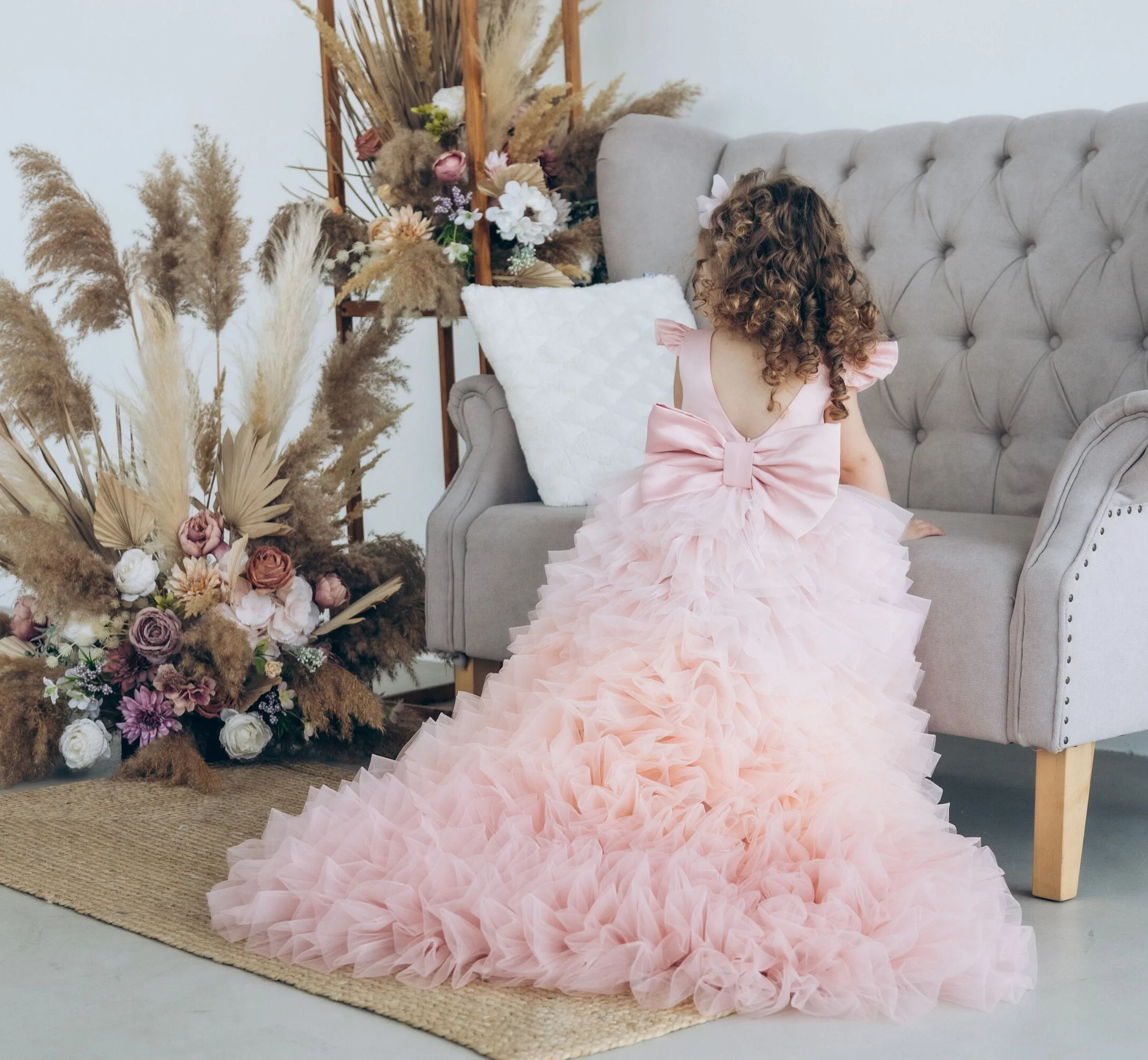 Blush Pink Gorgeous First Year Birthday Party Abito da bambina con strascico per bambino Tulle soffice abito da ragazza di fiori per matrimonio