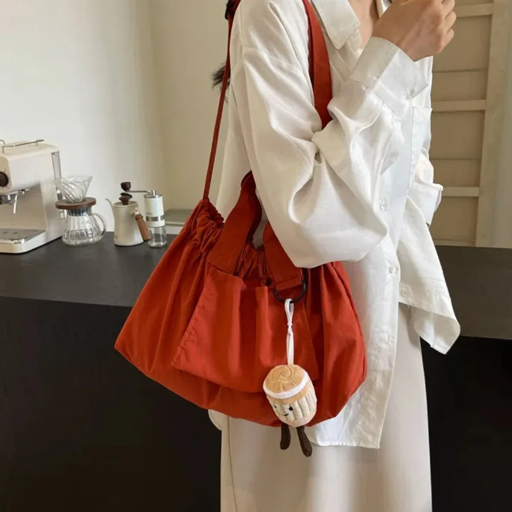 Polyester Canvas Crossbody Bag Pleated Key Ring Contrasting Colors Handbag Plush Doll Pendant Solid Color