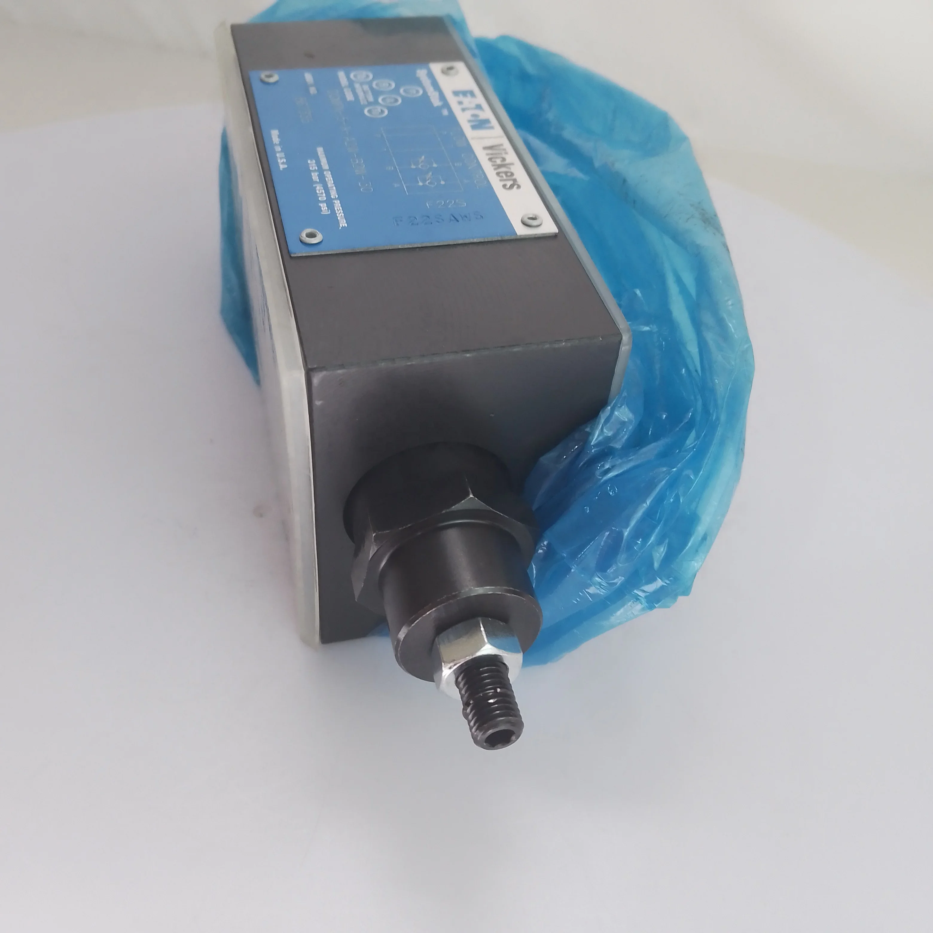 Eaton  solenoid valves DGMFN-5-X-A2W-B2W-30