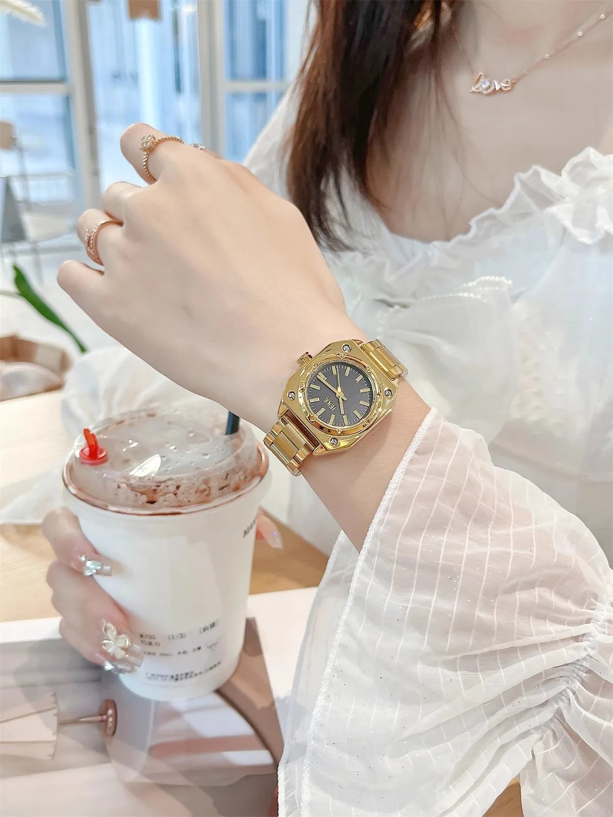 ساعة نسائية على الطراز القديم بسيطة، عصرية، فاخرة خفيفة، ساعة كوارتز مربعة متعددة الاستخدامات، ساعة يد نسائية أنيقة. #4