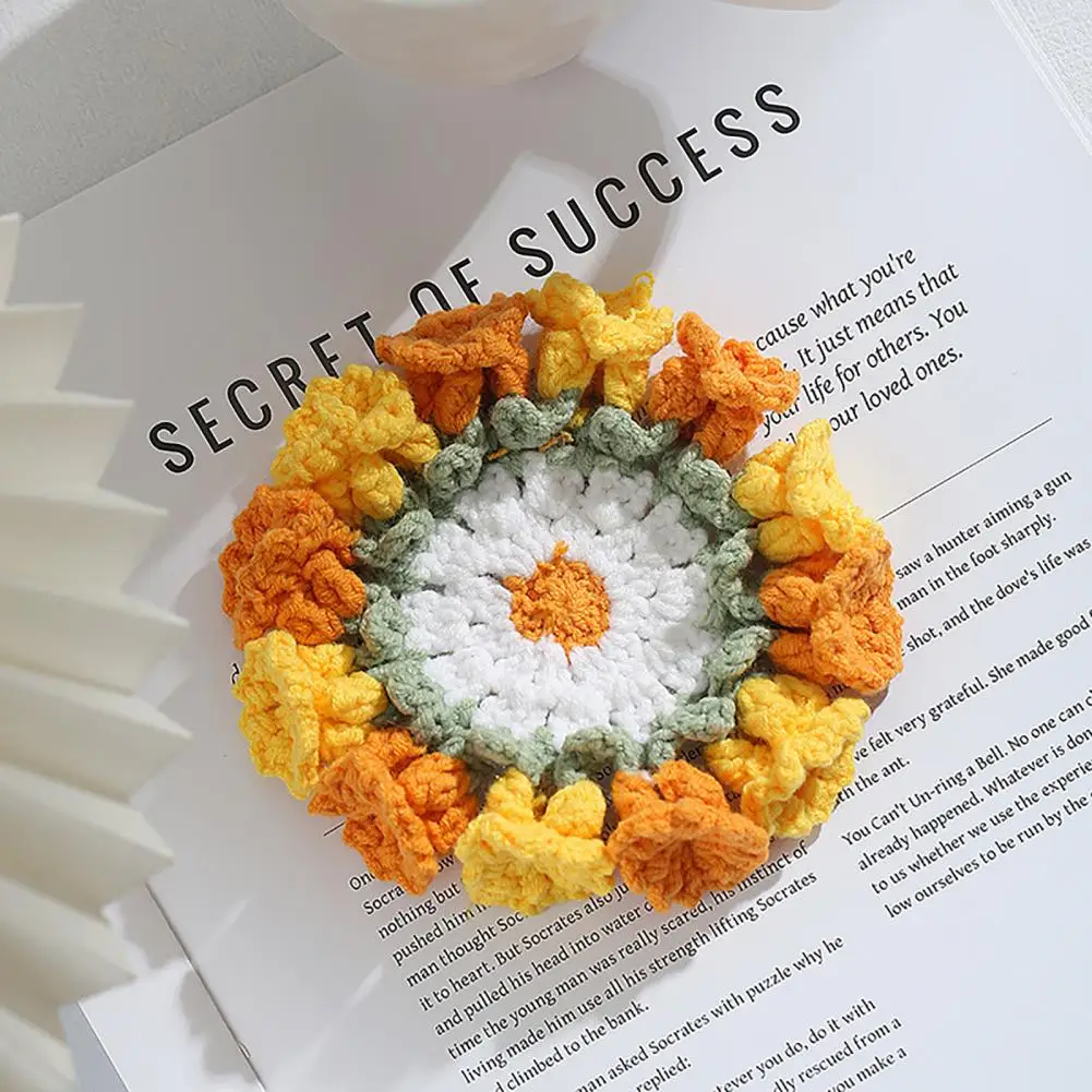 

Decorative Ornament Coasters Foldable Coasters Handmade Flower Weave Coaster Set Anti Slip Cup Holders Table for Cuisine