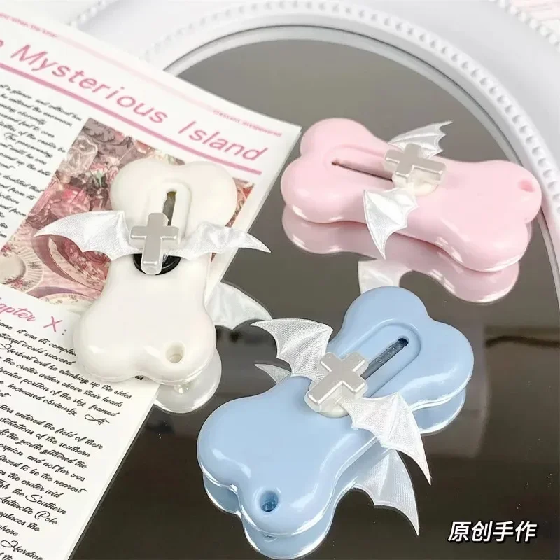 Mini Portátil Kawaii Coreano Asas Faca Utilitária, Bonito Estilo Y2K Box Cutter, Criativo Adorável Cortador De Papel, Suprimentos De Estudante, 1 Pc