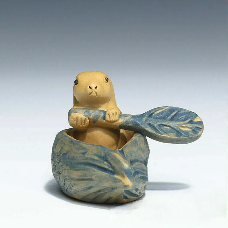 China Yixing Zisha Pottery Duan Clay Animal Zodiac Rabbit Tea Pet Statue