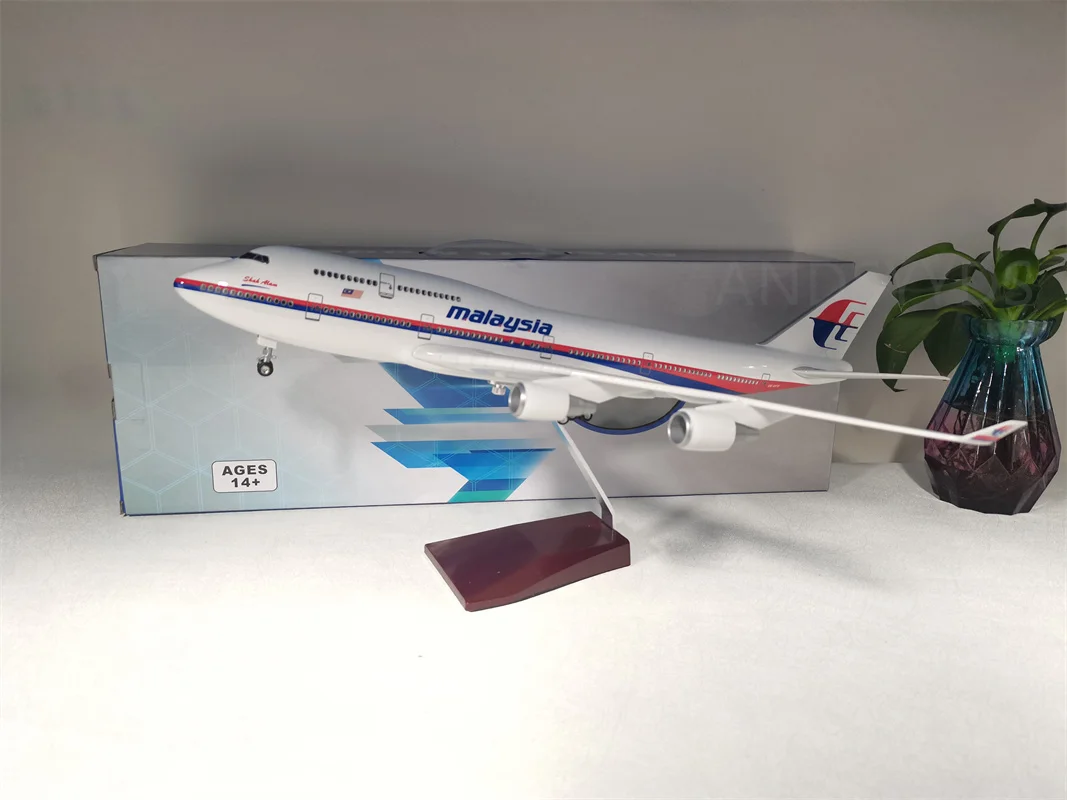 

New 47cm 1/130 Scale Model Airplane Malaysia Boeing B747 Aerologic Airlines Transport Aircraft Diecast Resin Plane Display Deco