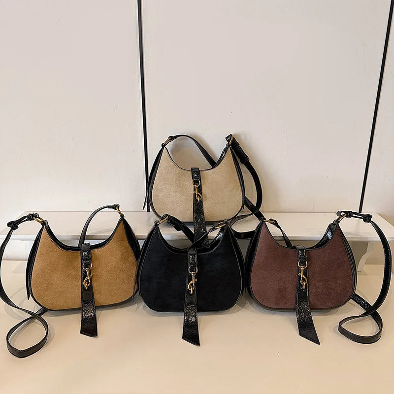

Новинка 2023 года, женская матовая мягкая кожаная сумка в форме полумесяца, шикарная регулируемая сумка под мышками, универсальная сумка через плечо для ежедневного использования