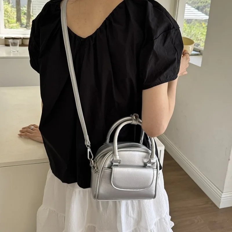 

Fashion Boston bag mini handbag small square bag senior sense of personality crossbody small bag niche commuter slant cross bags