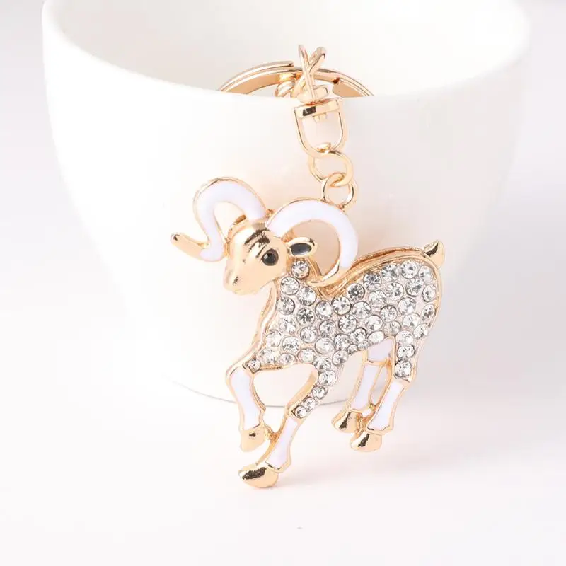 1 Stück Ziegen-Schaf-Strass-Schlüsselanhänger aus Legierung, Kristall-Tier-Schlüsselring, Taschenanhänger für Autoschlüssel, Geschenk für Frauen zum Geburtstag – Detail 5