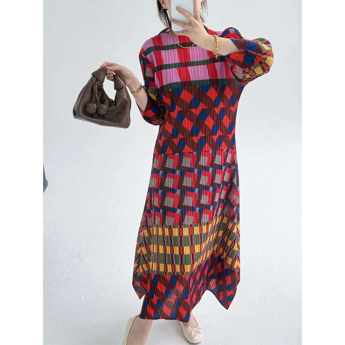

Miyake Pleated 2026 Spring and Autumn Color Line Straight Section Pleated Dress Long Sleeve Plaid Split Draped High-end Fashion