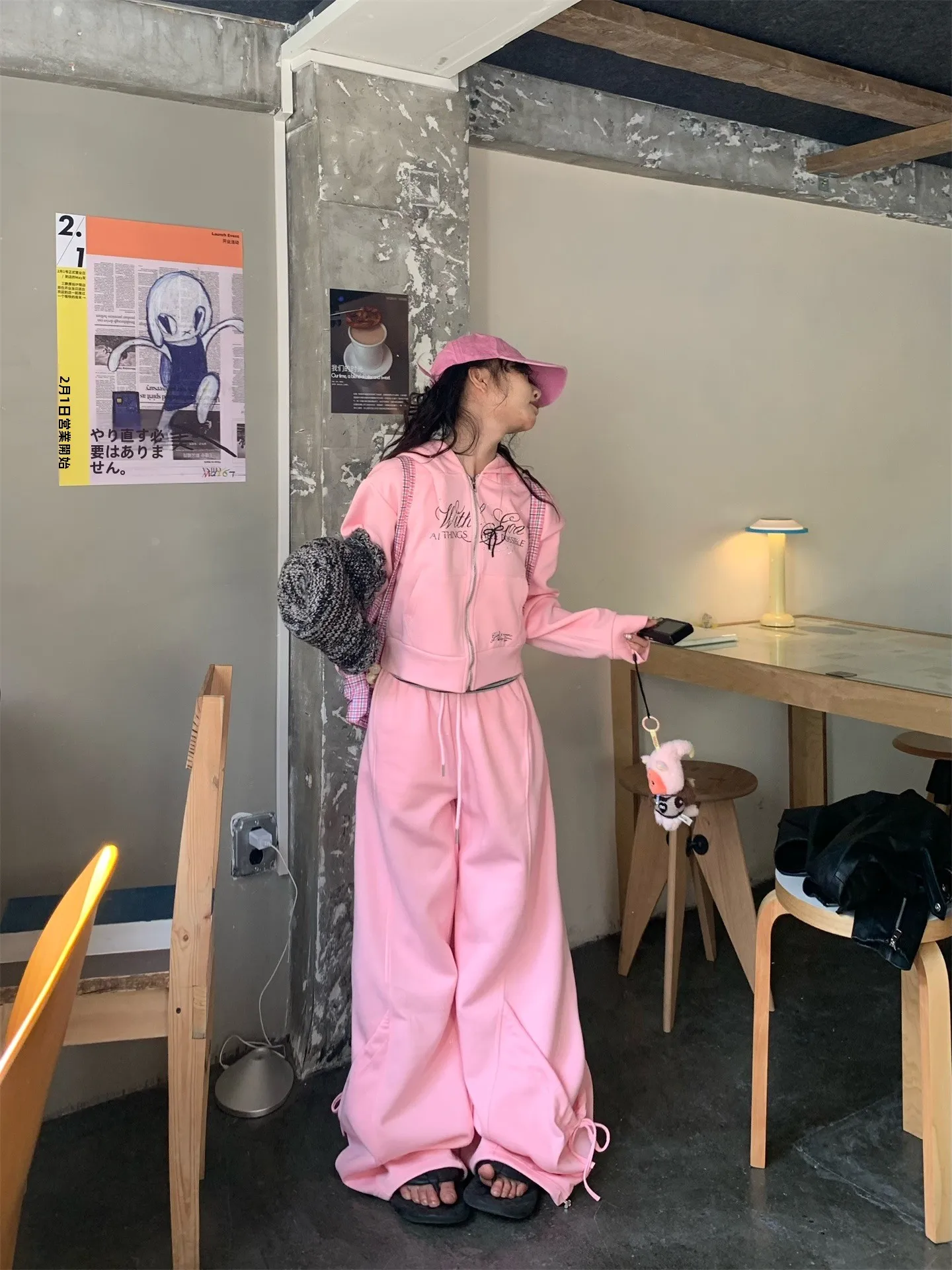 

Ретро-американская розовая толстовка с кроличьими ушками, женская свободная повседневная спортивная кофта, верхняя одежда в уличном стиле, с длинными рукавами, на молнии