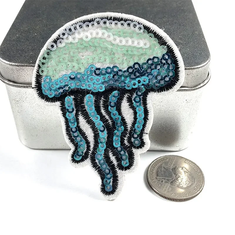 

Тканевая наклейка с блестками в виде медузы, изысканная мультяшная синяя медуза, морская жизнь, клейкая задняя вышивка, аксессуары для одежды