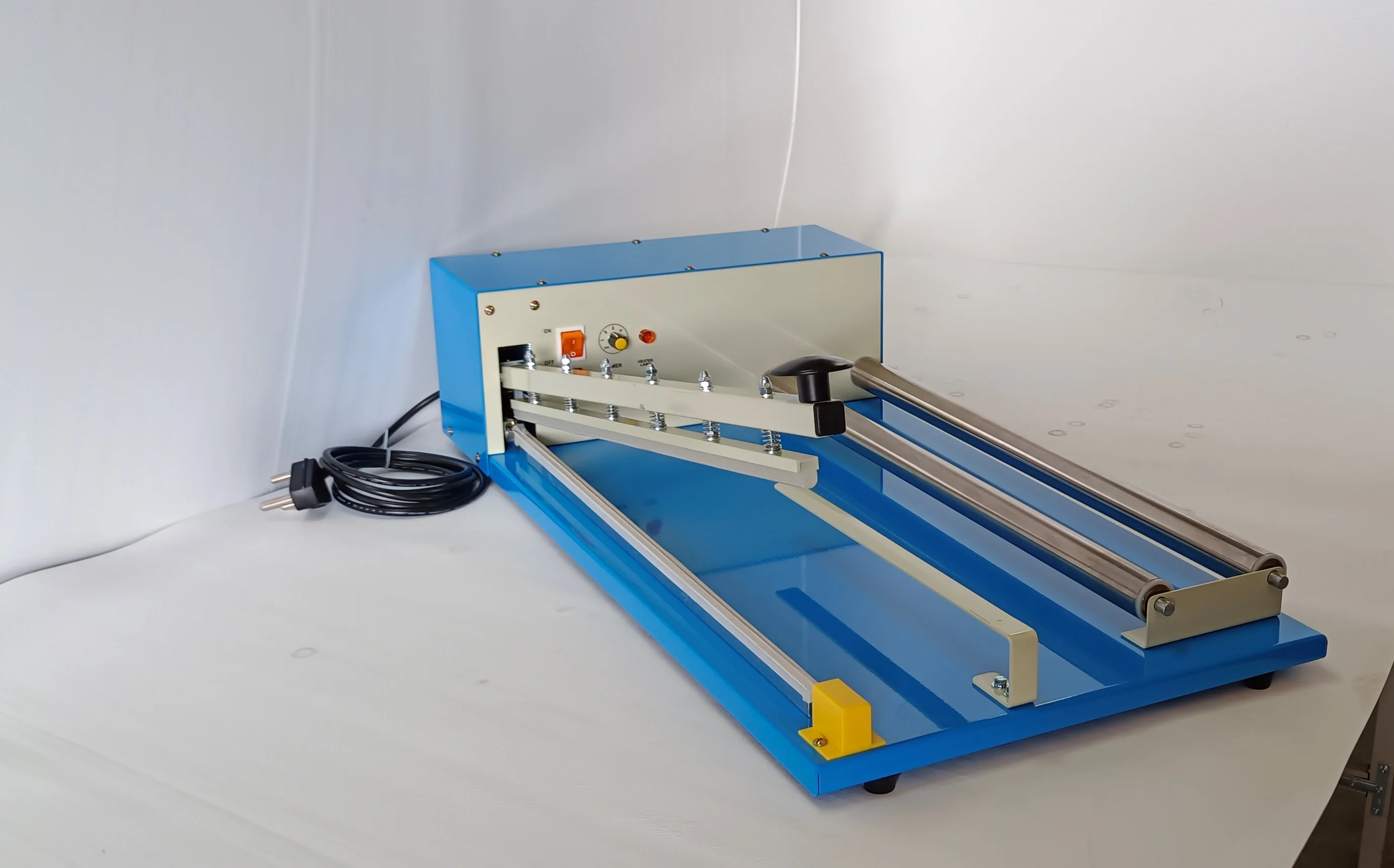 Packaging Shrink Film Wrapping Machine