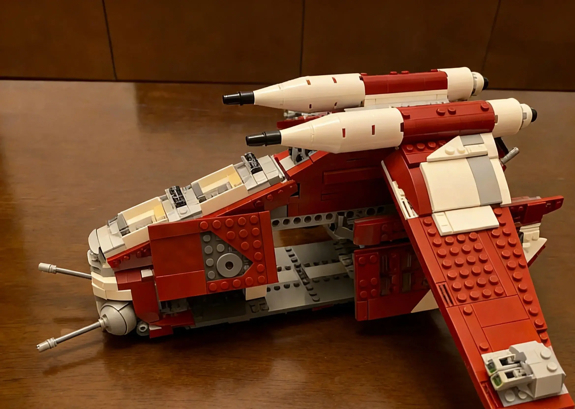 

Double Gunboat Aircraft 75354 Building Blocks Sets Compatible with Legoed Particles Suitable for Christmas Gifts 1083pcs