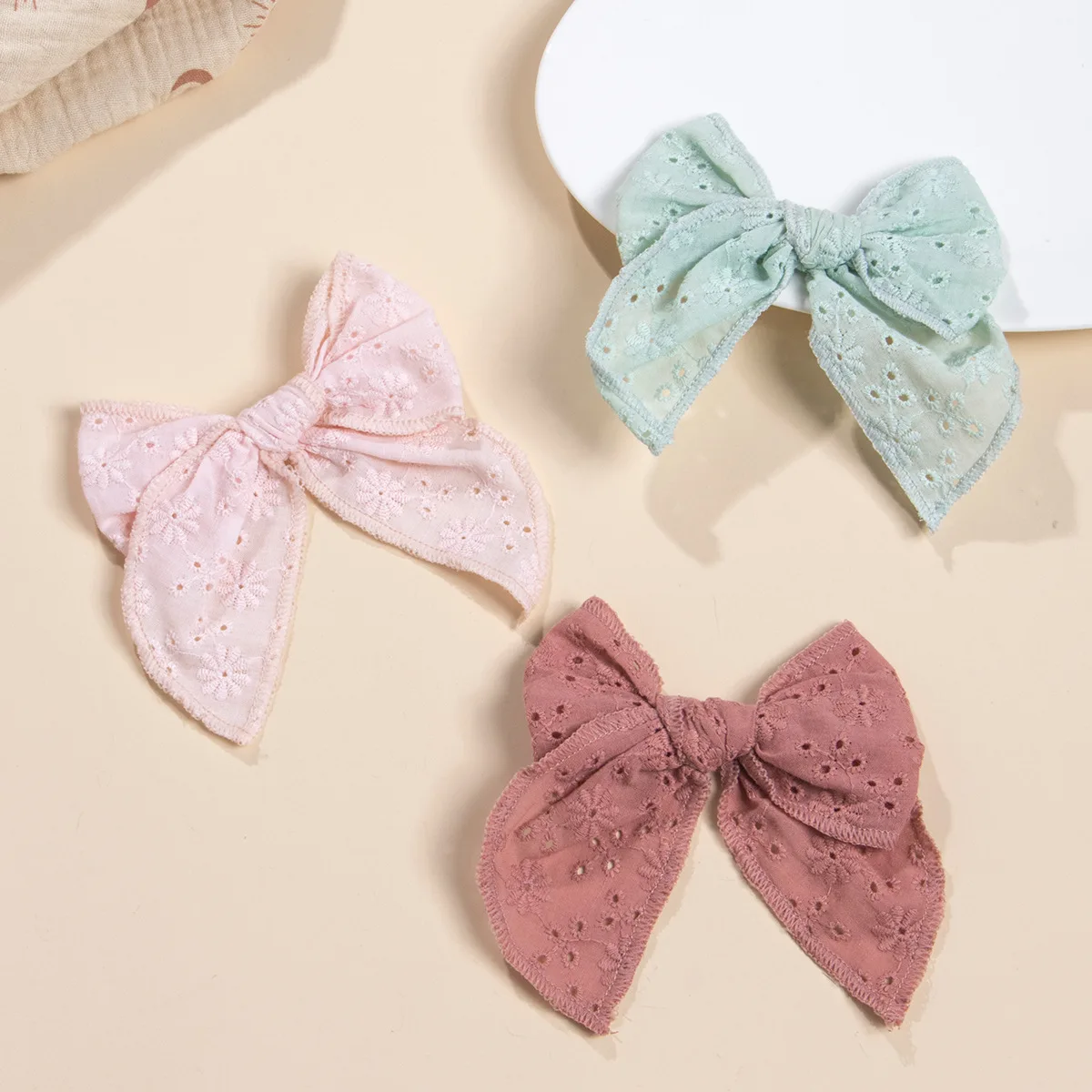 

Baby Girl Hair Clips Cotton Bow Floral Embroided Hairpins Kids Hairgrips Girls Side Clip Children Hair Accessories Hair Holder