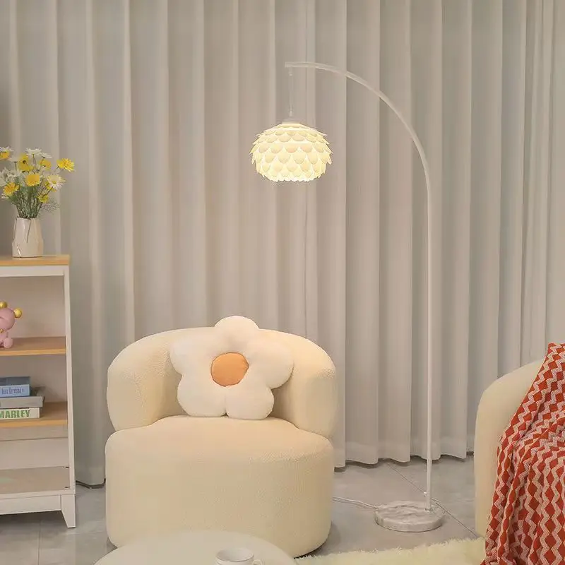 French cream atmosphere floor lamp living room sofa next to fishing lamp bedroom bedside high value art desk lamp