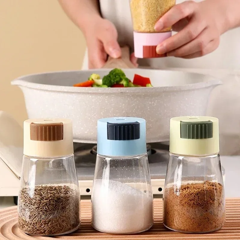 Measureable Salt Control Salt Shaker Kitchen Sealed Seasoning Jars Quantitative Press Seasoning Box Cumin Seasoning Bottle