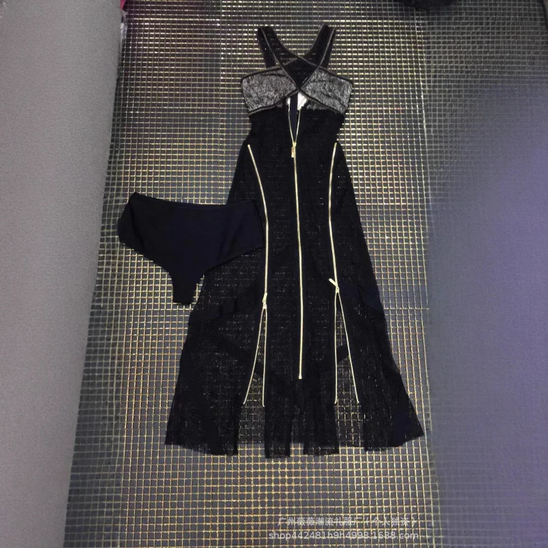 Recién llegado, conjunto de dos piezas ajustado con vendaje decorativo con cremallera larga de encaje negro y encaje dorado con cuello halter cruzado sexy para mujer