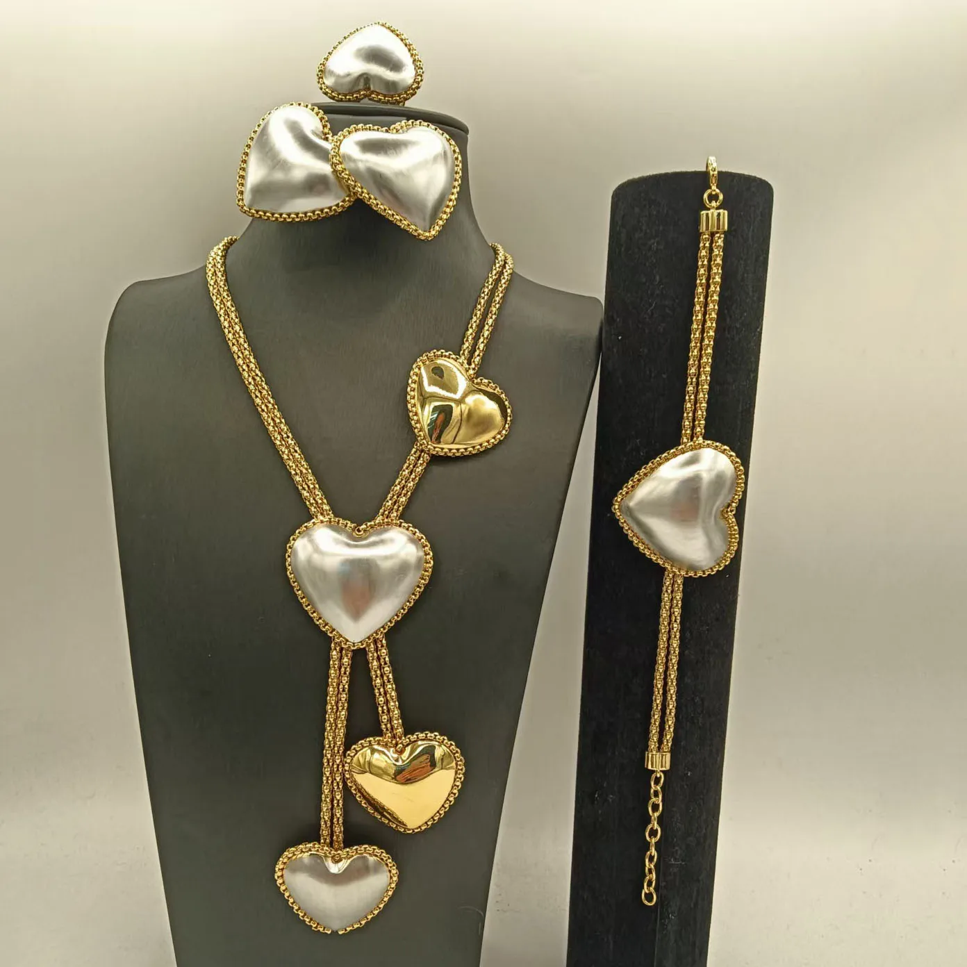 Luxury Fabulous Heart Shape Three Tone Jewelry Set Trendy Pedant Necklace Bracelet Earrings Ring 4PC Jewellery for Wedding Party