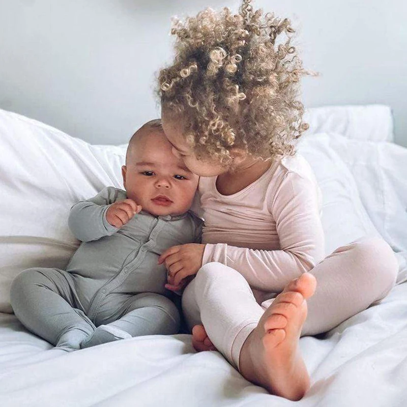 أطقم بيجامات للأطفال لعام 2025 ملابس من ألياف الخيزران مجموعة ملابس نوم عالية المرونة قابلة للتنفس لبدلة ملابس للاستلقاء للأولاد والبنات من 1-7T #4