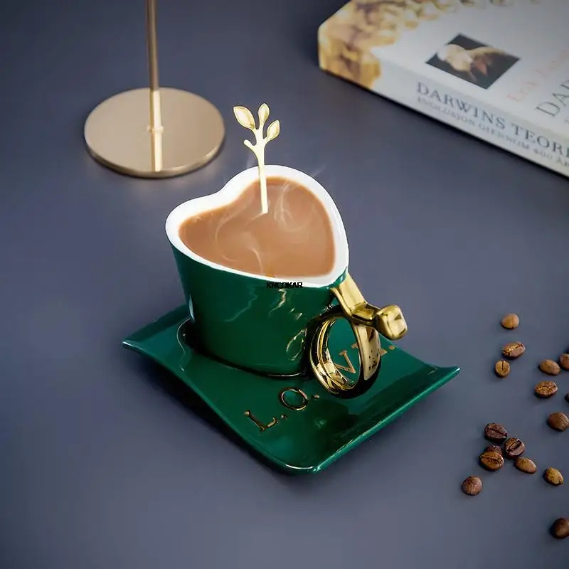 European-style household luxury coffee mug with ear-hanging love ceramic cup high-end cup set high-value teacup
