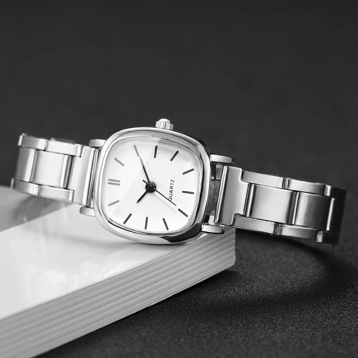 Fashion Women's Watch 2025 Student Sugar Coffee Gold Square Watch Quartz Watch can be customized