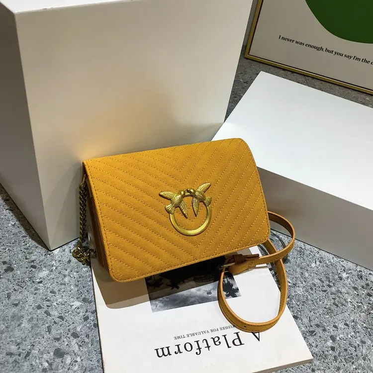 

Top Handle & Shoulder & Crossbody Function, Vintage-Inspired Square Shape, Gold-Tone Hardware, Compact, New 2026 Arrival