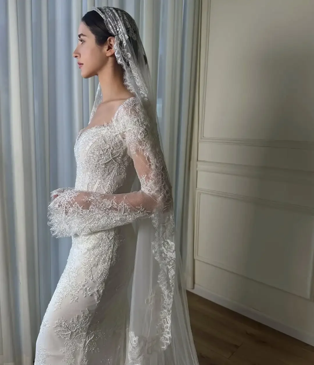 Customized Exquisite Off The Shoulder Mermaid Wedding Dresses V Neck Lace Embroidery Bridal Gown With Veil vestidos de novia