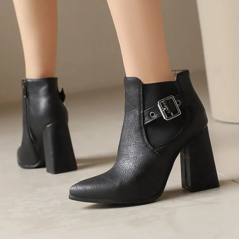 

2026 Autumn and Winter New Buckle Elastic Band Decorative Sexy Short Boots High Heels Knee High Women's Boots Size 34-50