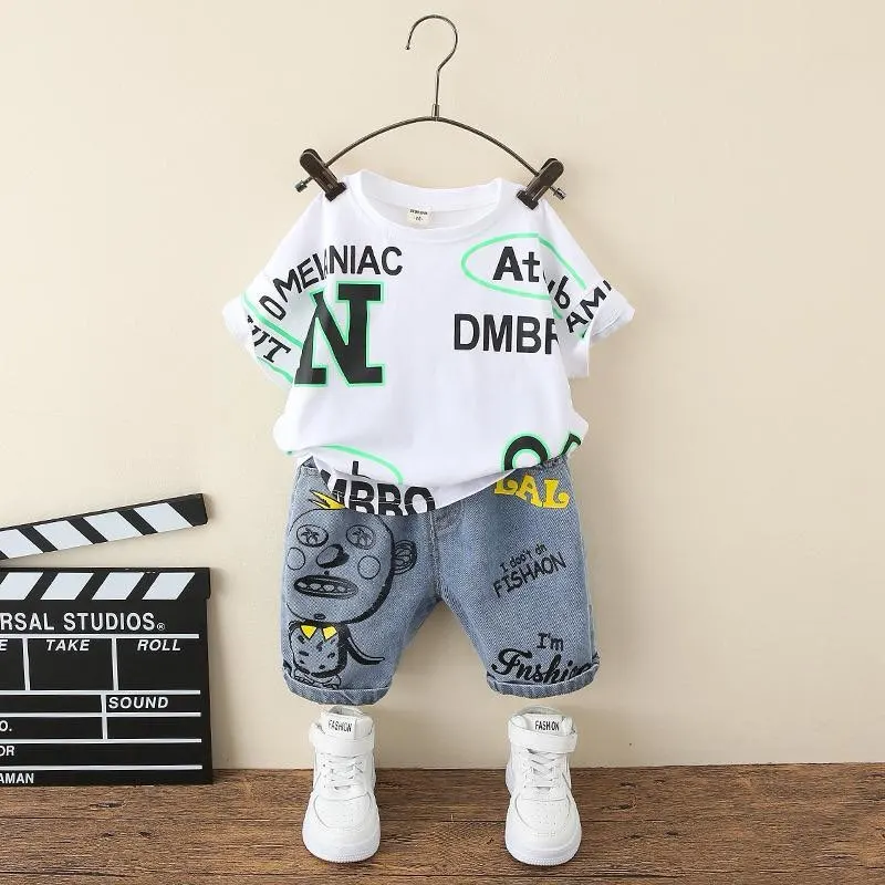 

Children's Summer Set Fashion New Boys' Round Neck Letter Short sleeved T-shirt+Shorts 2-piece Set
