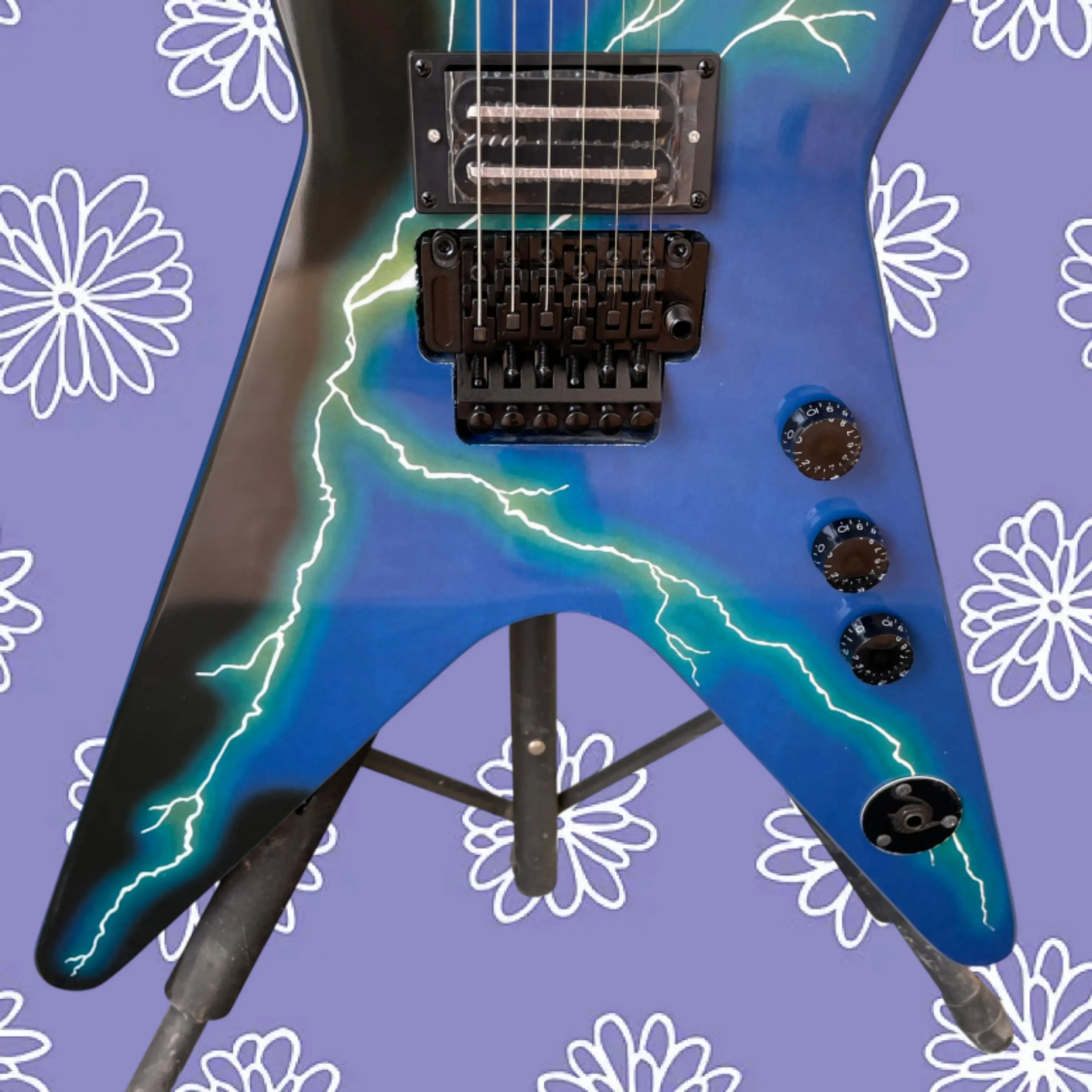 Blue Burst Gloss Lightning Graphic Sharp Body Electric Guitar, HH Pickups Guitars, for Heavy Rock Stage Performance Guitarra