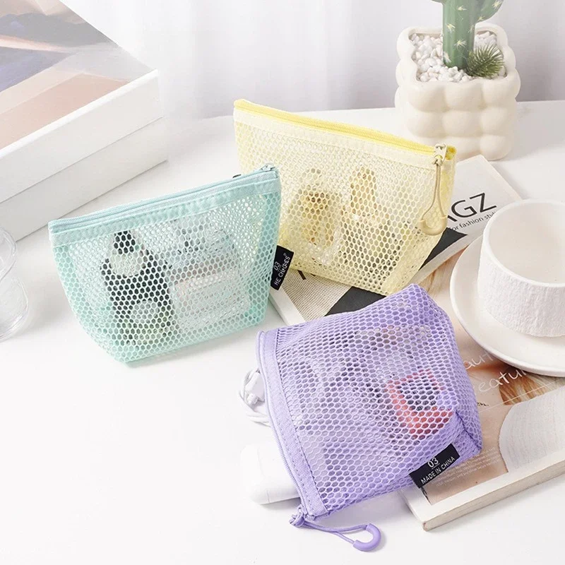 1PC Portable 3D Triangular Mesh Storage Bag Multifunction Colorful Large Capacity Storagers Travel Toiletry Makeup Organizer Bag