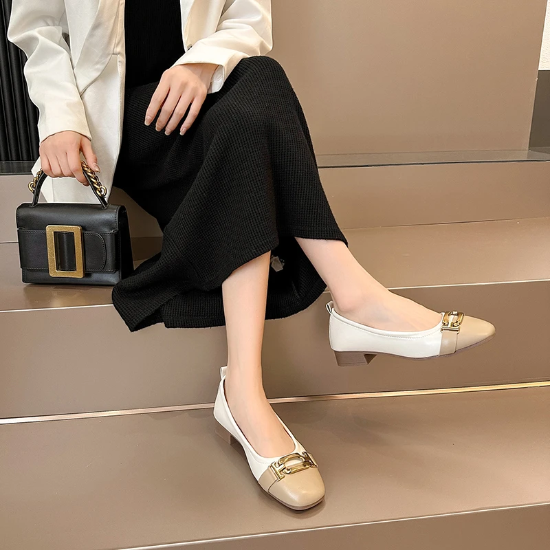 New Women Med Heel Square Toe Pumps Office Lady Shoes Big Gold Metal Chain Soft Soles Slip on Leahter Shoes