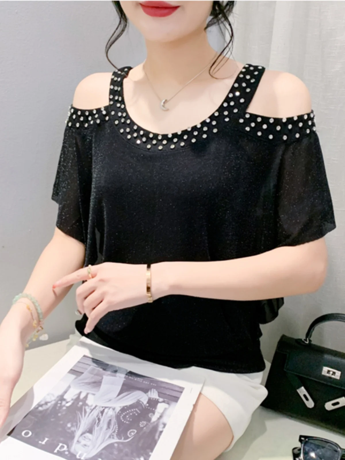 Summer Me oulder Bared ort Sve round Ne T irt Damen Faion Strass Slim Fit Top Trendy Korean Sle Pendeln