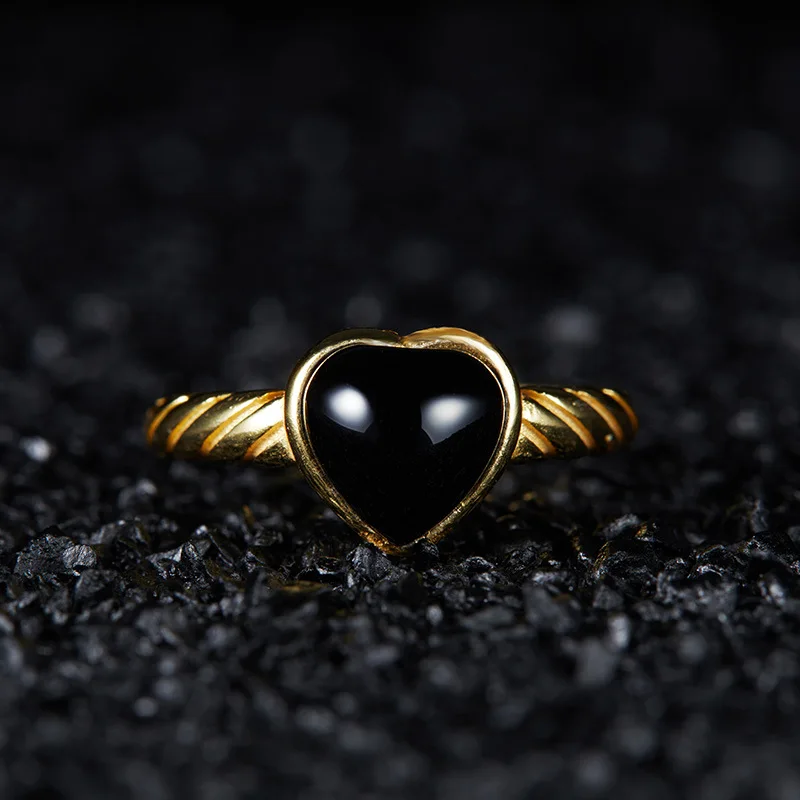 

Fashion PersonalityS925Sterling Silver Inlaid Natural Black Agate Gemstone Heart-shaped Love Ring for Women Simple Versatile Hot