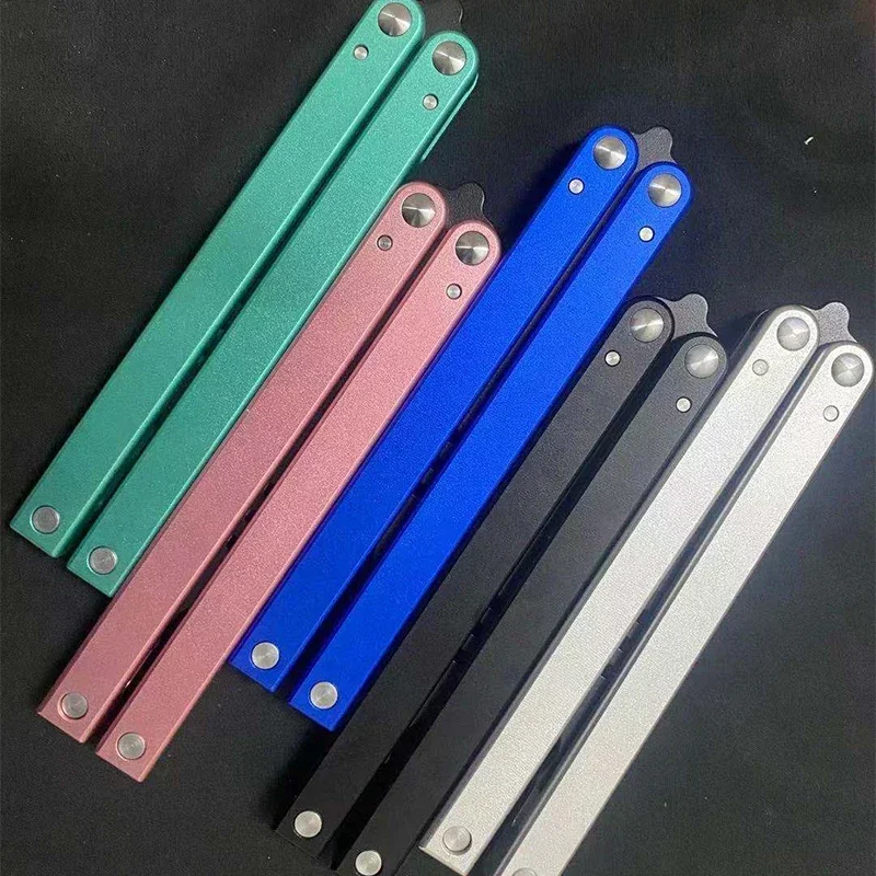 

One-Piece Aluminum Alloy Handle Trainer Small Shark Not Edged Clone Beer Bottle Opener