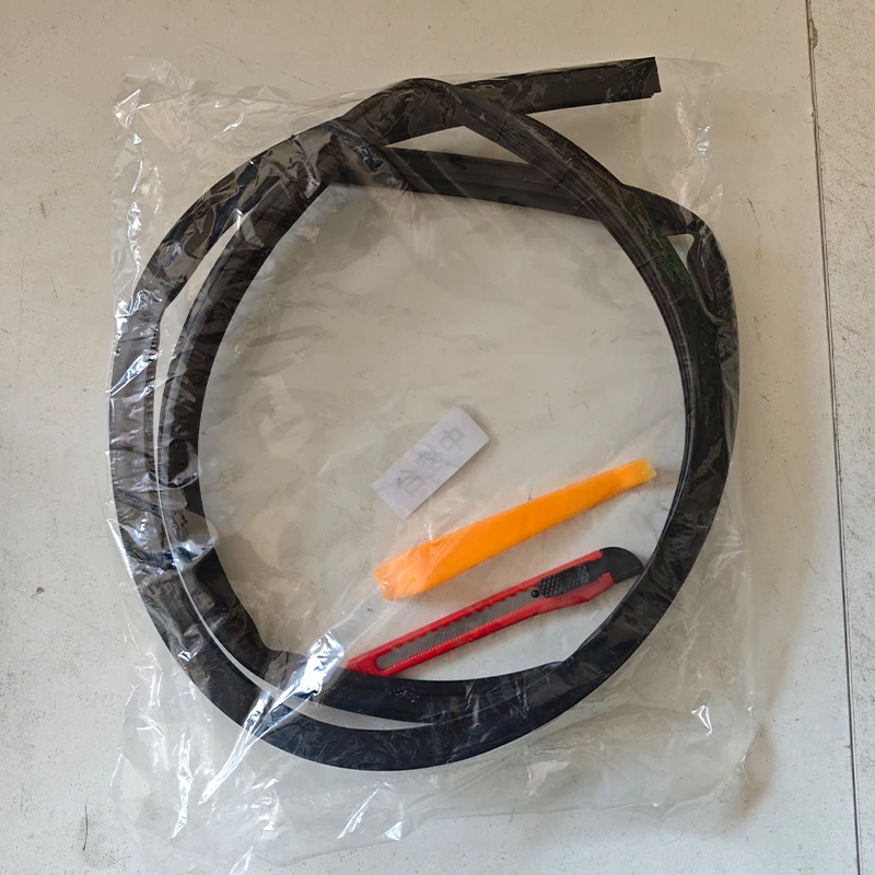 Suitable for Tesla dashboard sealing strips