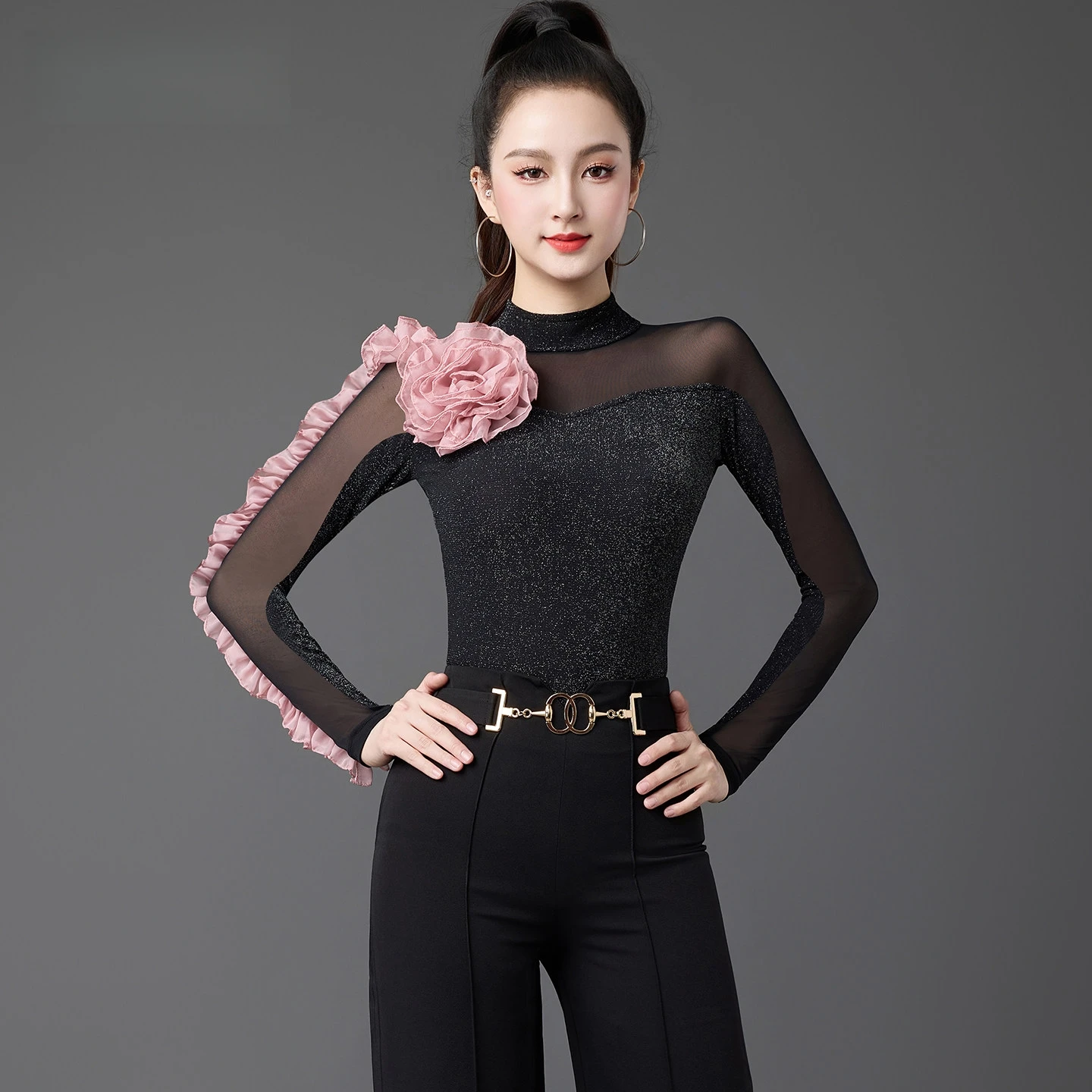 

Платье для латинских танцев, новинка 2026, комбинезон, топы с трехмерными цветами, костюмы для выступлений для женщин, платье для бальных танцев