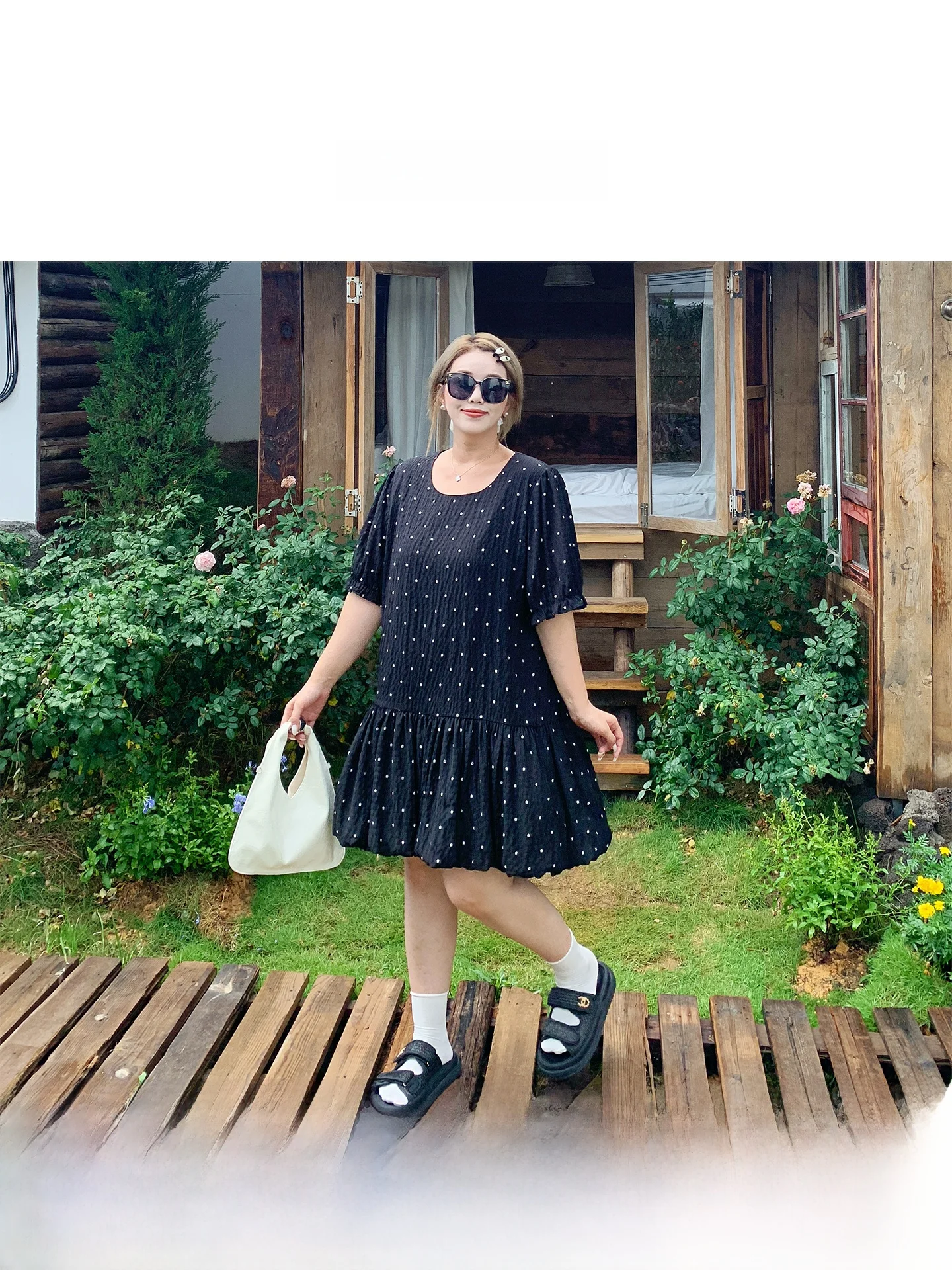 

Large Size Summer Polka Dot A-Line Dress round Neck Short Sleeve Women's Midi Dress Elegant Age-Defying Patchwork Skirt