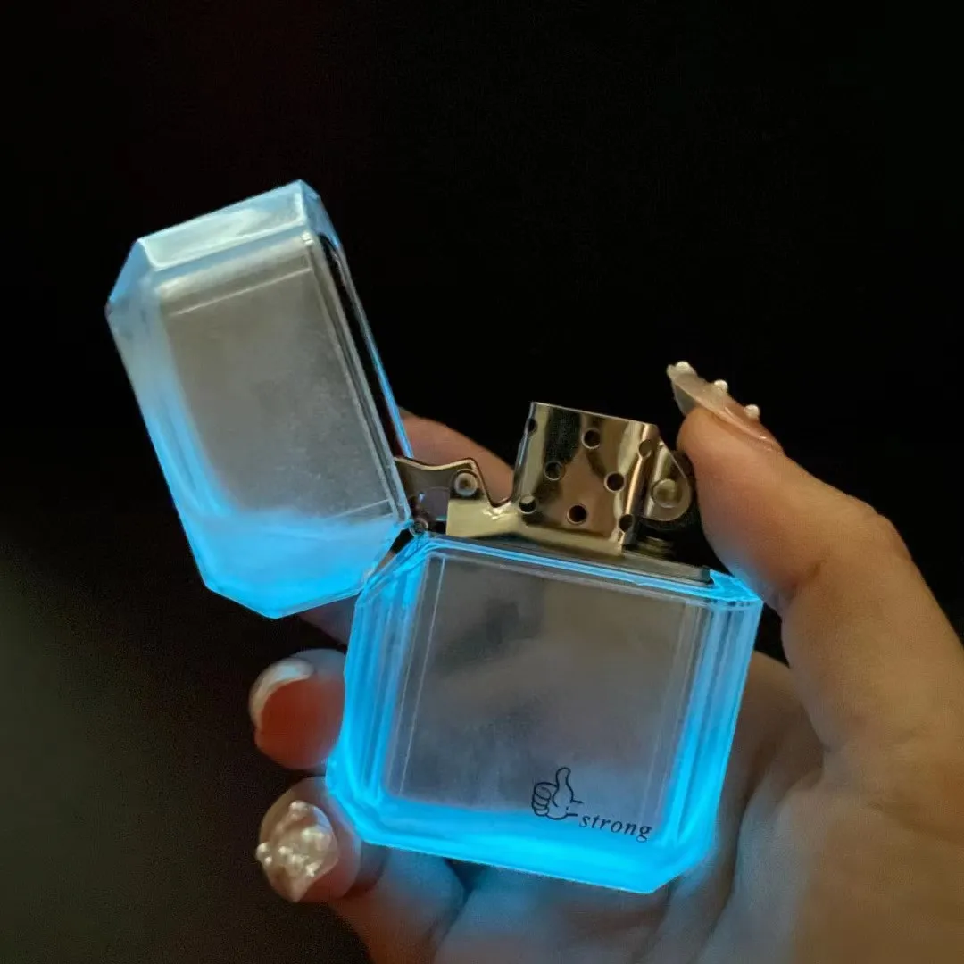 Creative Luminous Quicksand Metal Explosive Style Good-looking High-end Luxury Kerosene Lighter Smoking Accessories Gift for Men