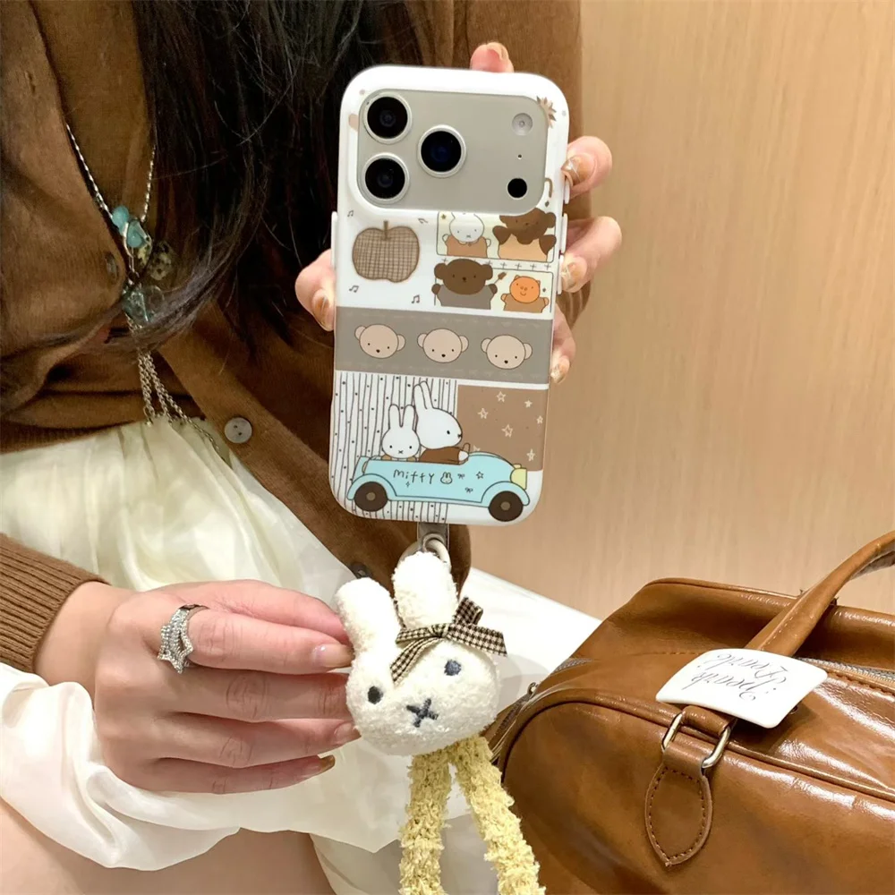 

Cute Bear Line Rabbit Kawaii Phone case for iPhone 17 Pro 15 16 Pro Max Fundas With 3D Plush Pendant 16 Max 17 Protective Ccover